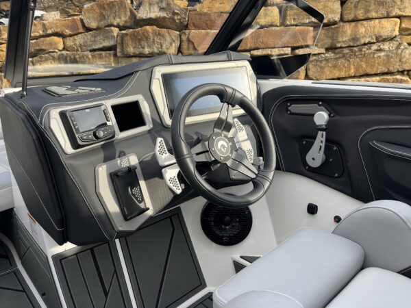 2025 Centurion Nv233 - Image 14