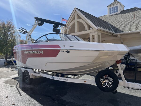 2025 Moomba MAX - Image 3