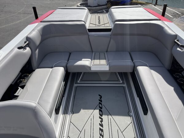 2025 Moomba MAX - Image 11