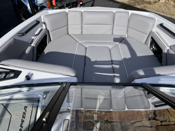 2025 Moomba MAX - Image 10