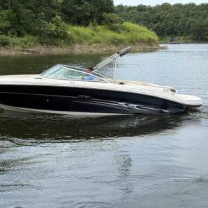 2004 Sea Ray 220 Select