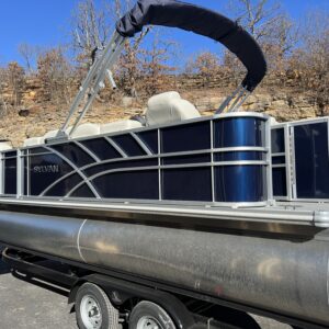 2025 Sylvan Mirage 8522 Party Fish