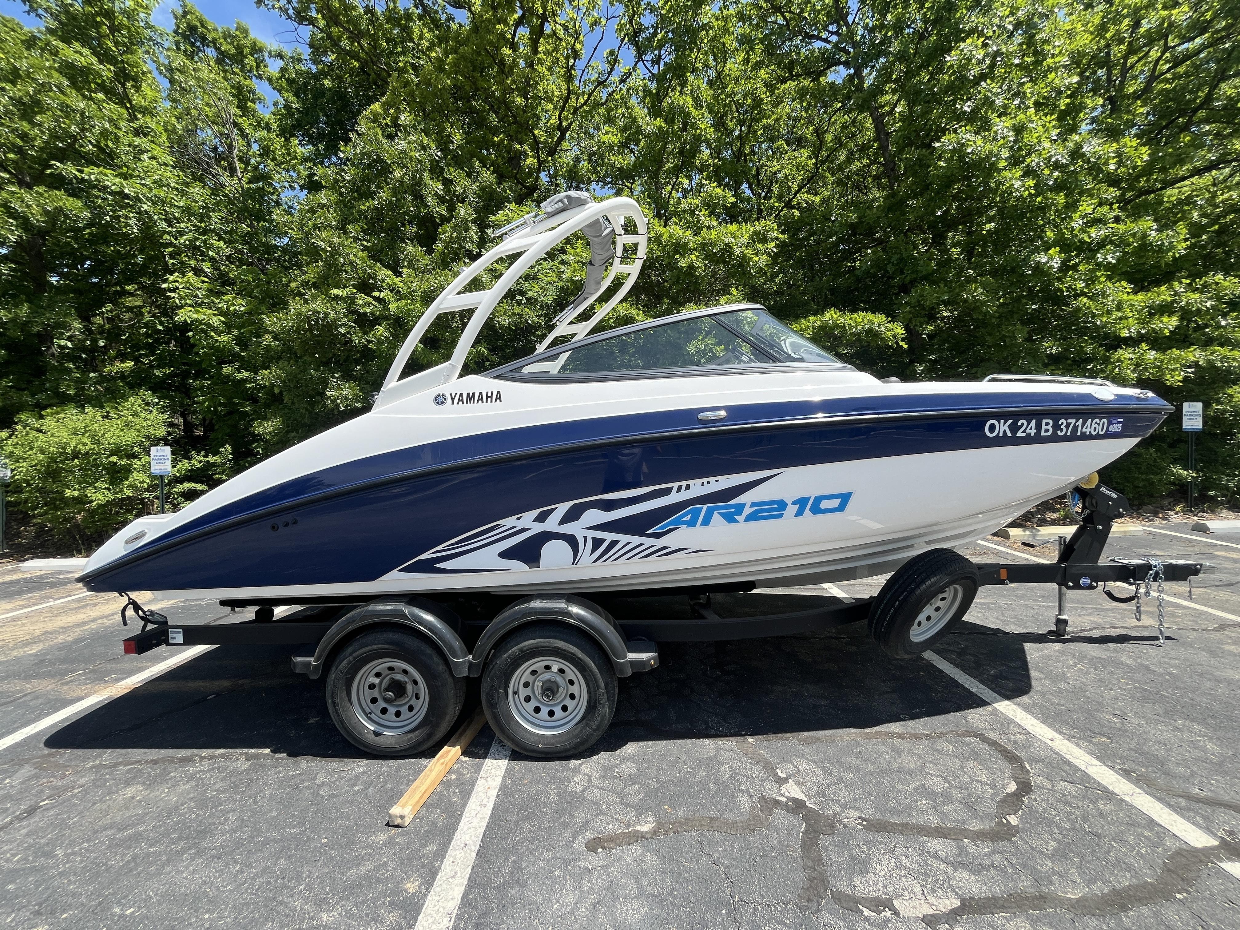 2022 Yamaha AR210