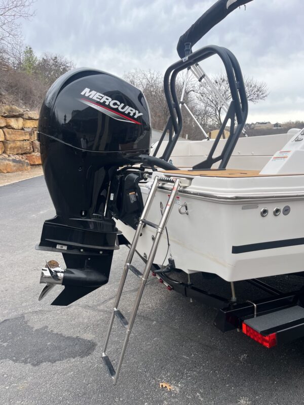 2023 Starcraft SVX 210OB - Image 7